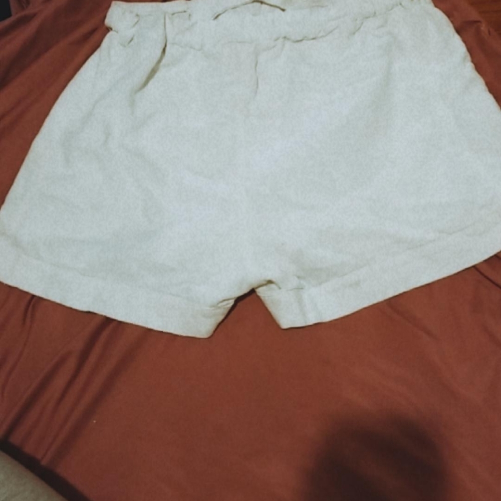 CiSono White Shorts with Brown Buttons